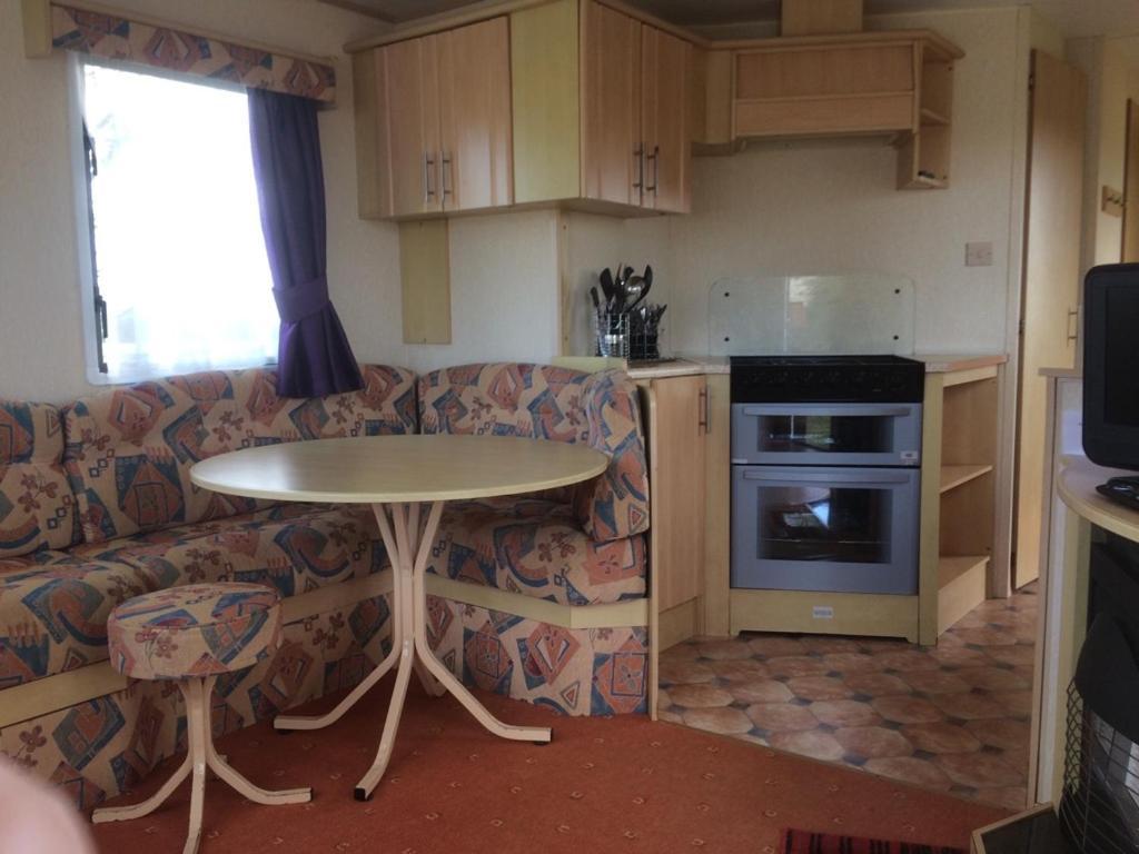 Cosy Caravan At Blackmoor Farm Ludchurch Dış mekan fotoğraf
